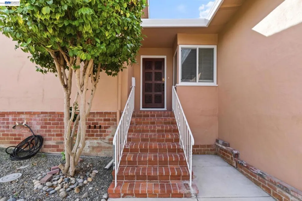 3443 Brookdale Blvd Castro Valley, CA 94546
