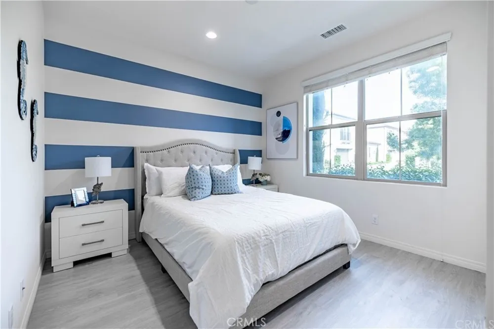 55 Henson Irvine, CA 92620