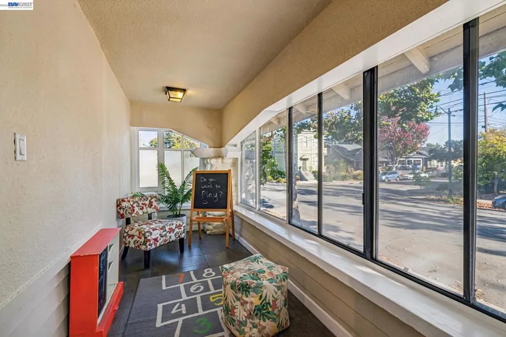 1801 Wood St Alameda, CA 94501