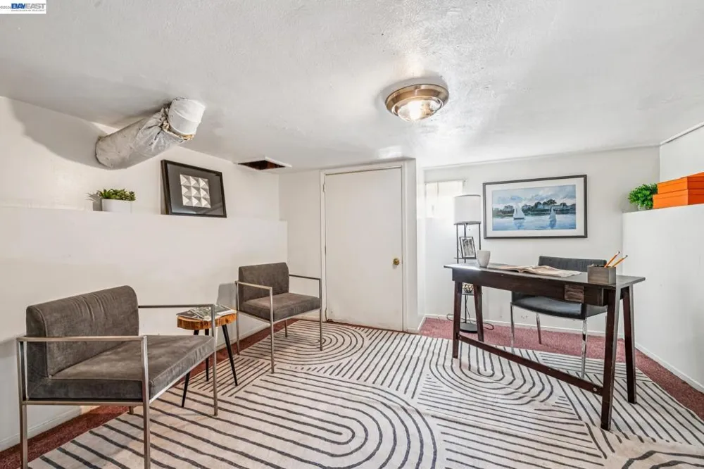 1801 Wood St Alameda, CA 94501