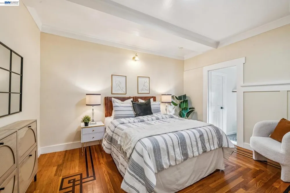 1801 Wood St Alameda, CA 94501