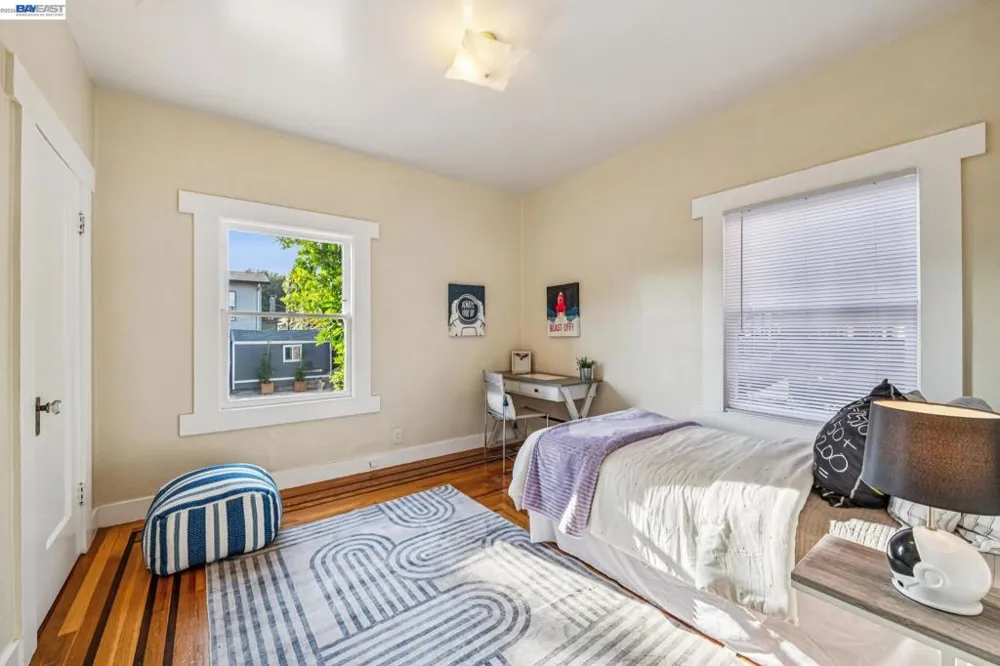 1801 Wood St Alameda, CA 94501