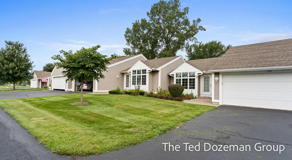 897 Clareridge Court Holland, MI 49423