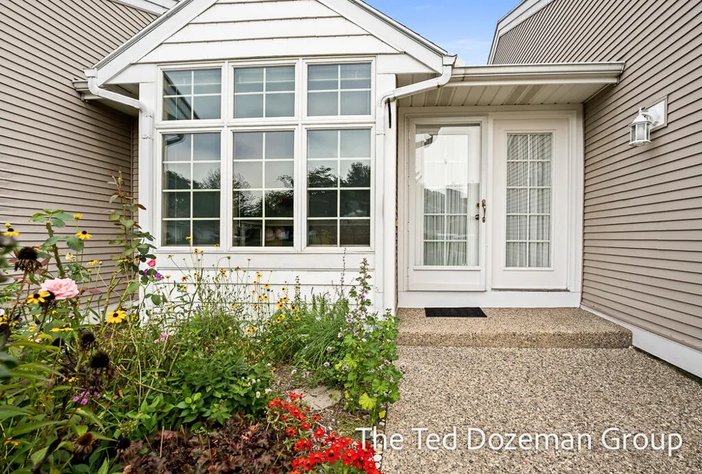 897 Clareridge Court Holland, MI 49423