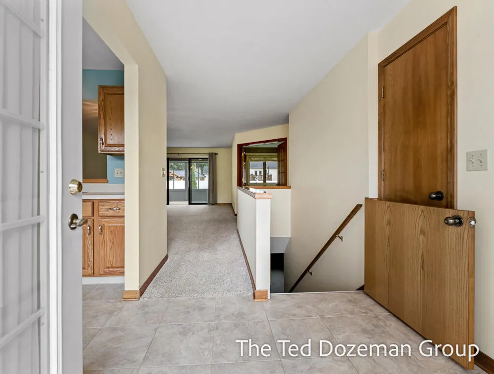 897 Clareridge Court Holland, MI 49423