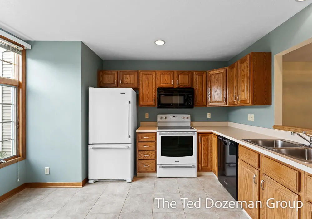 897 Clareridge Court Holland, MI 49423