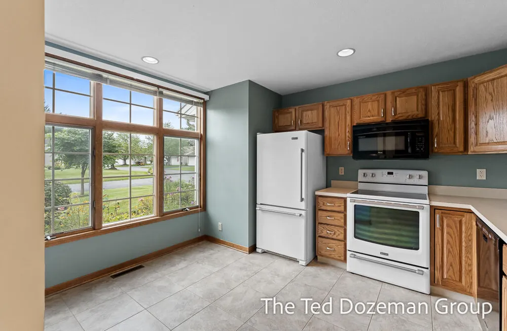 897 Clareridge Court Holland, MI 49423