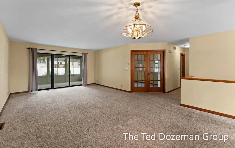 897 Clareridge Court Holland, MI 49423