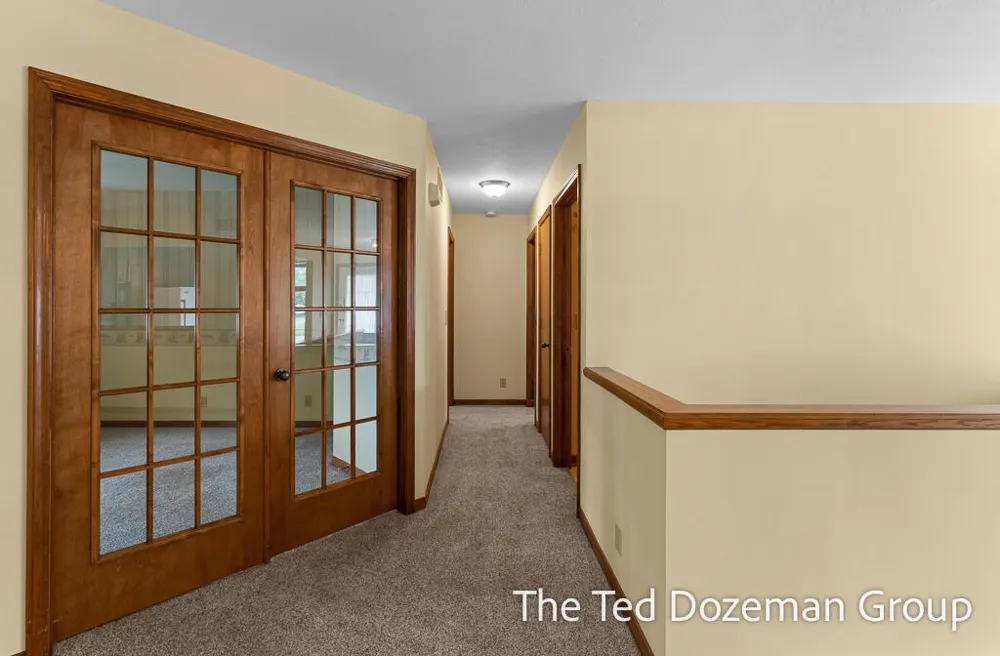 897 Clareridge Court Holland, MI 49423