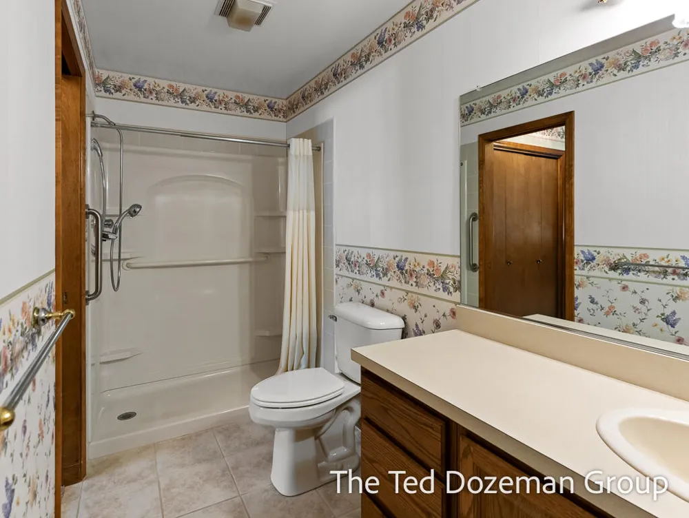 897 Clareridge Court Holland, MI 49423