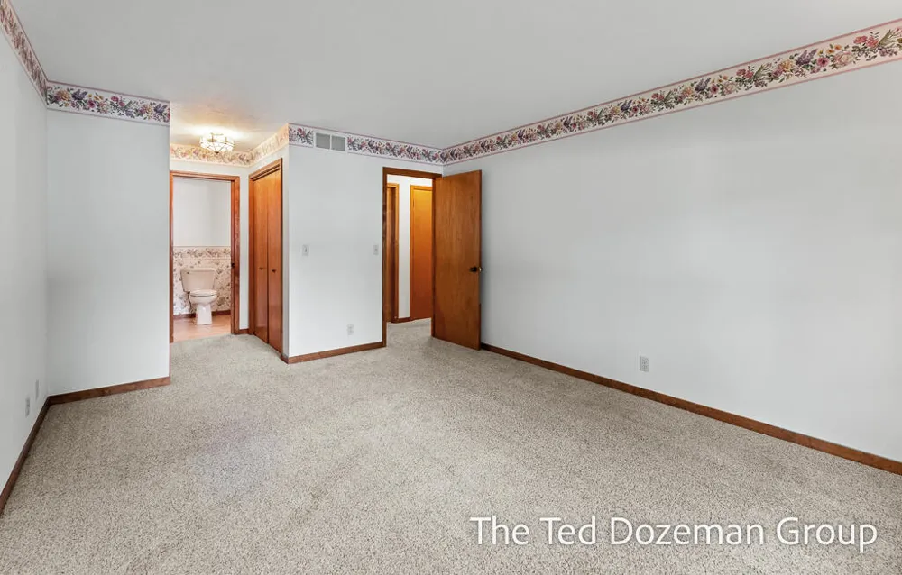 897 Clareridge Court Holland, MI 49423