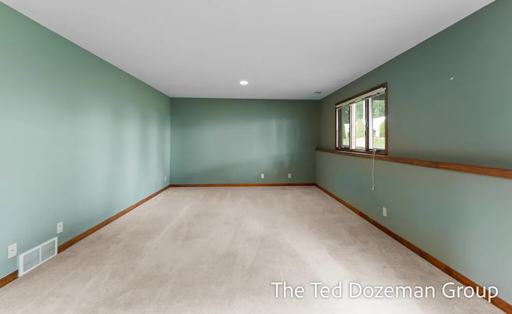 897 Clareridge Court Holland, MI 49423