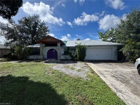 2215 Treehaven Circle