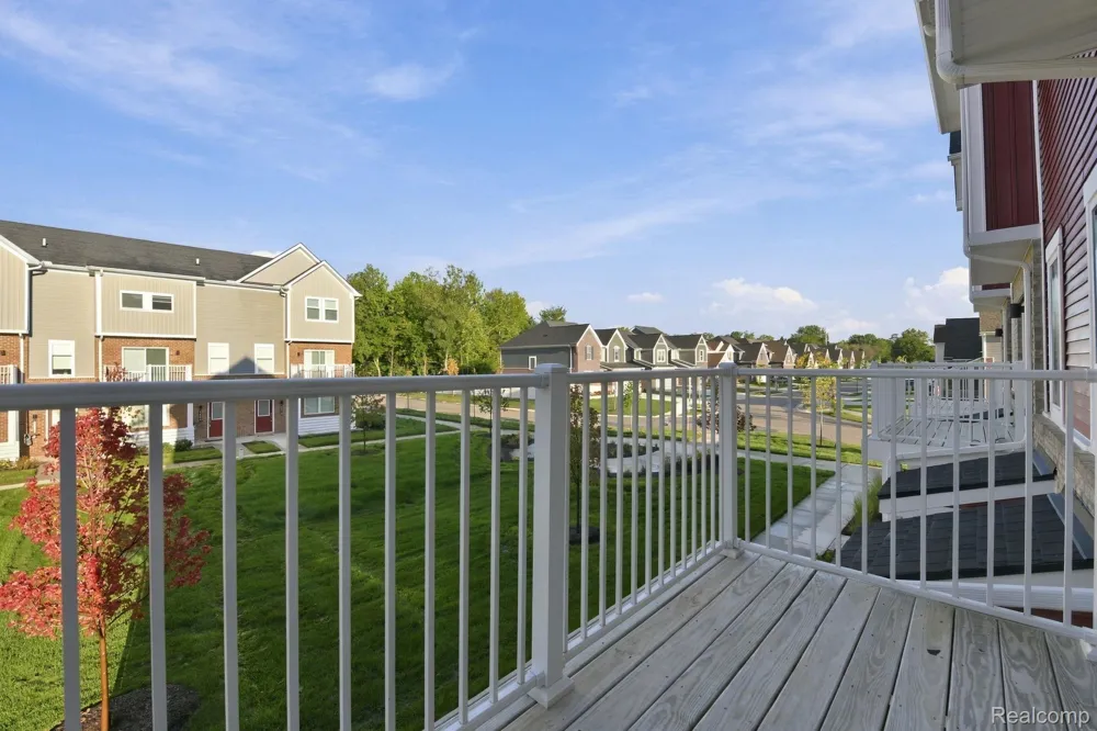 762 Huntley Lane Troy City, MI 48085