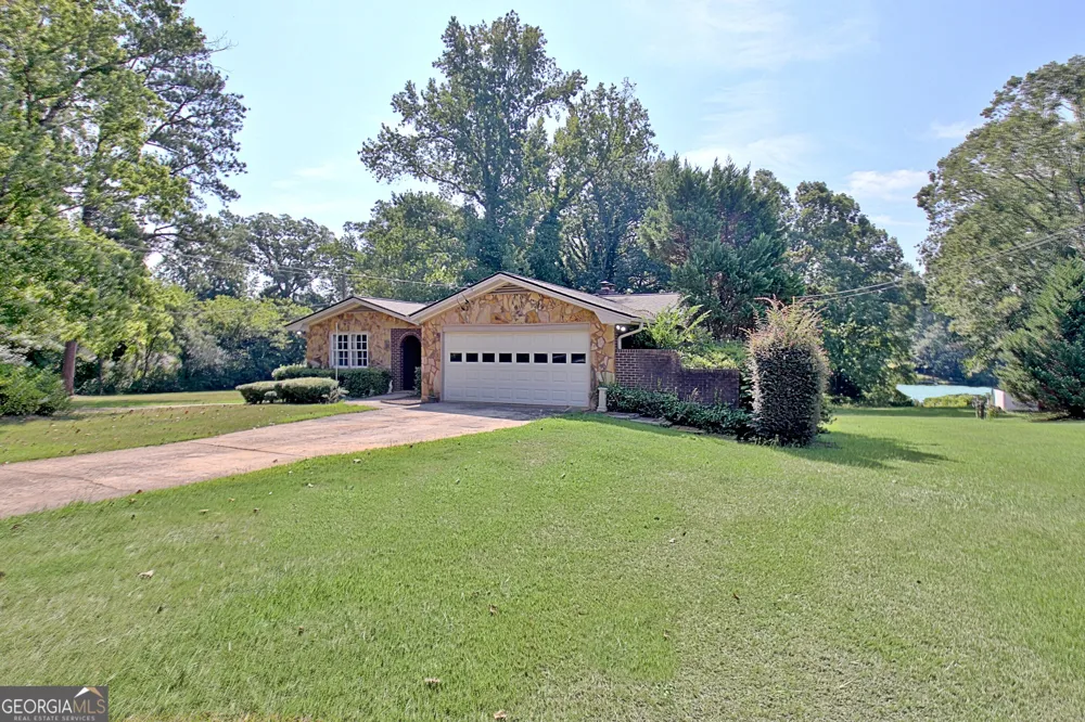 45 North DR Hampton, GA 30228
