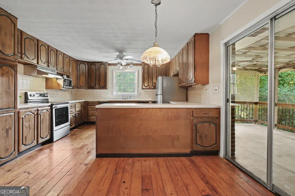 45 North DR Hampton, GA 30228