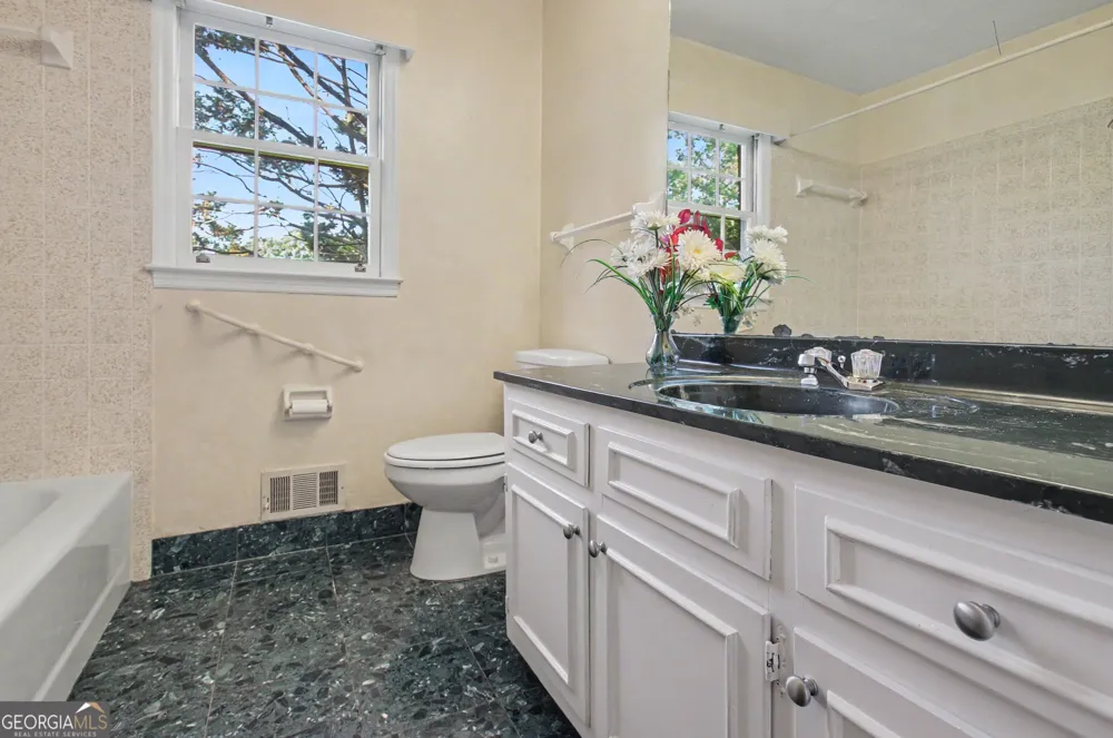 45 North DR Hampton, GA 30228
