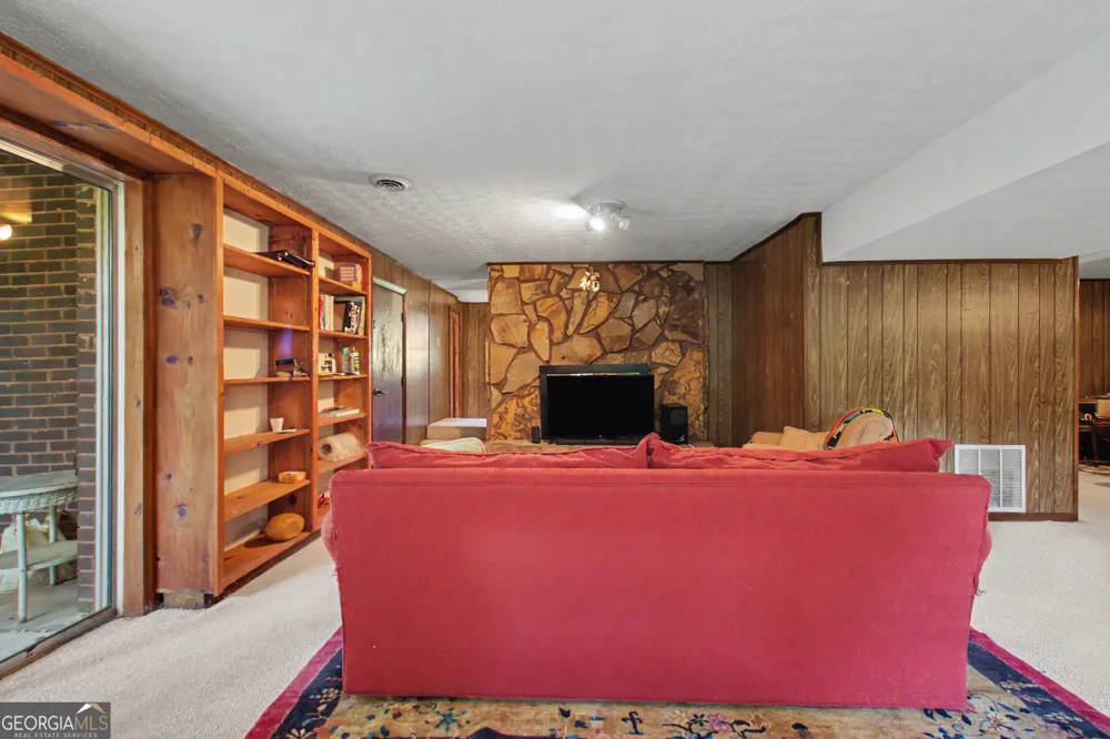45 North DR Hampton, GA 30228