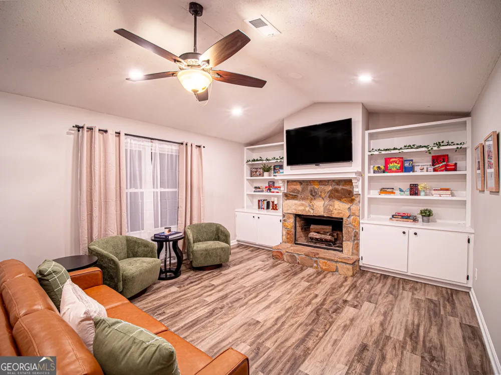 3789 N Hampton DR NW Kennesaw, GA 30144