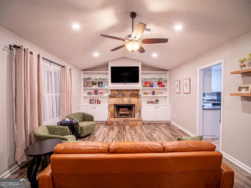 3789 N Hampton DR NW Kennesaw, GA 30144