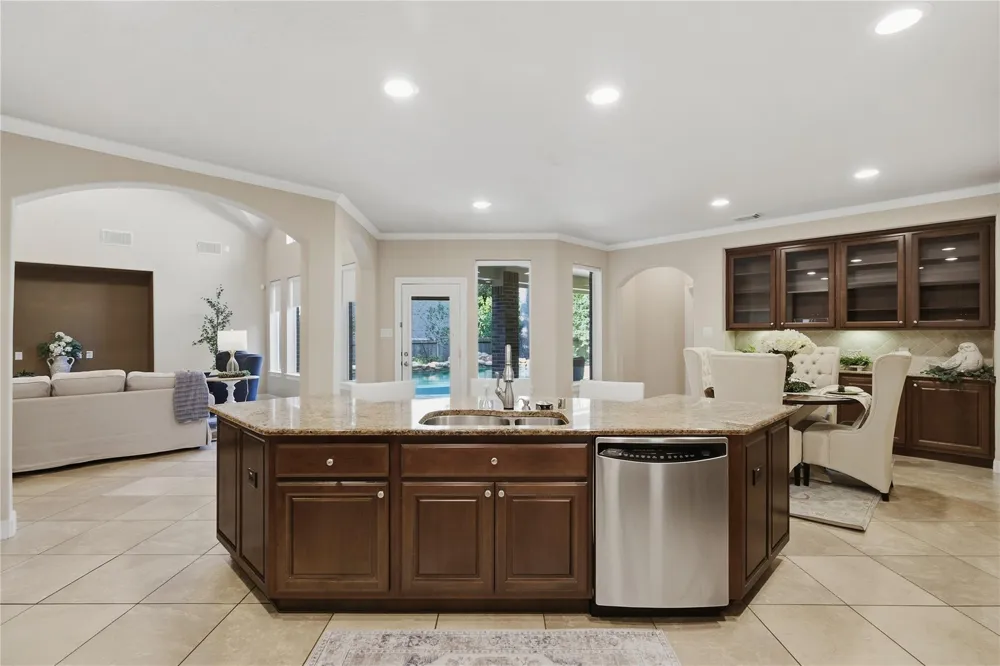 59 E Green Pastures Circle The Woodlands, TX 77382
