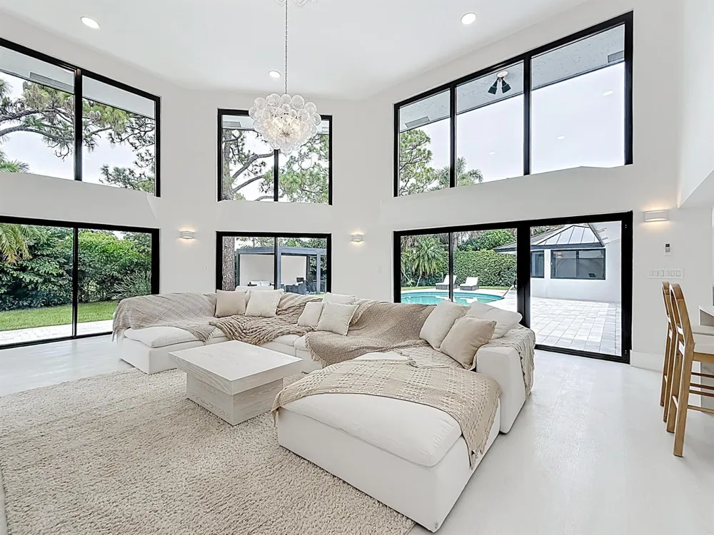 5100 Pineview Circle Delray Beach, FL 33445