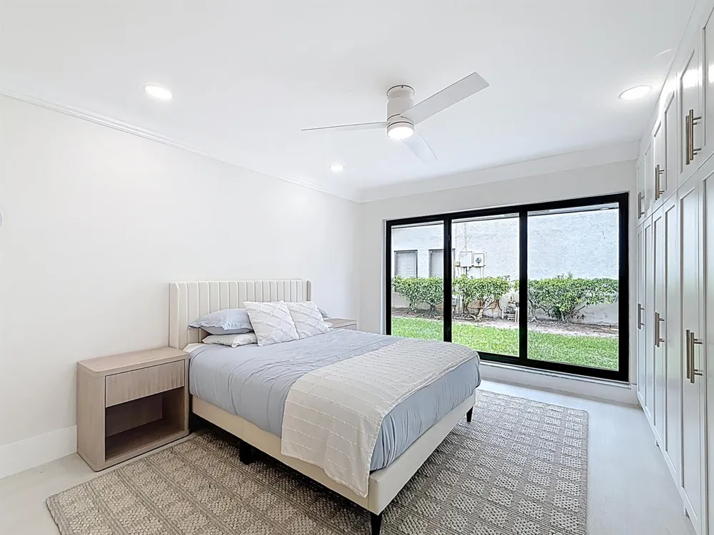 5100 Pineview Circle Delray Beach, FL 33445