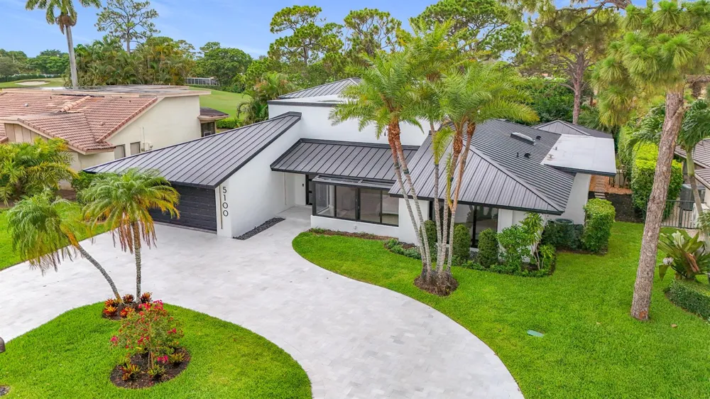5100 Pineview Circle Delray Beach, FL 33445