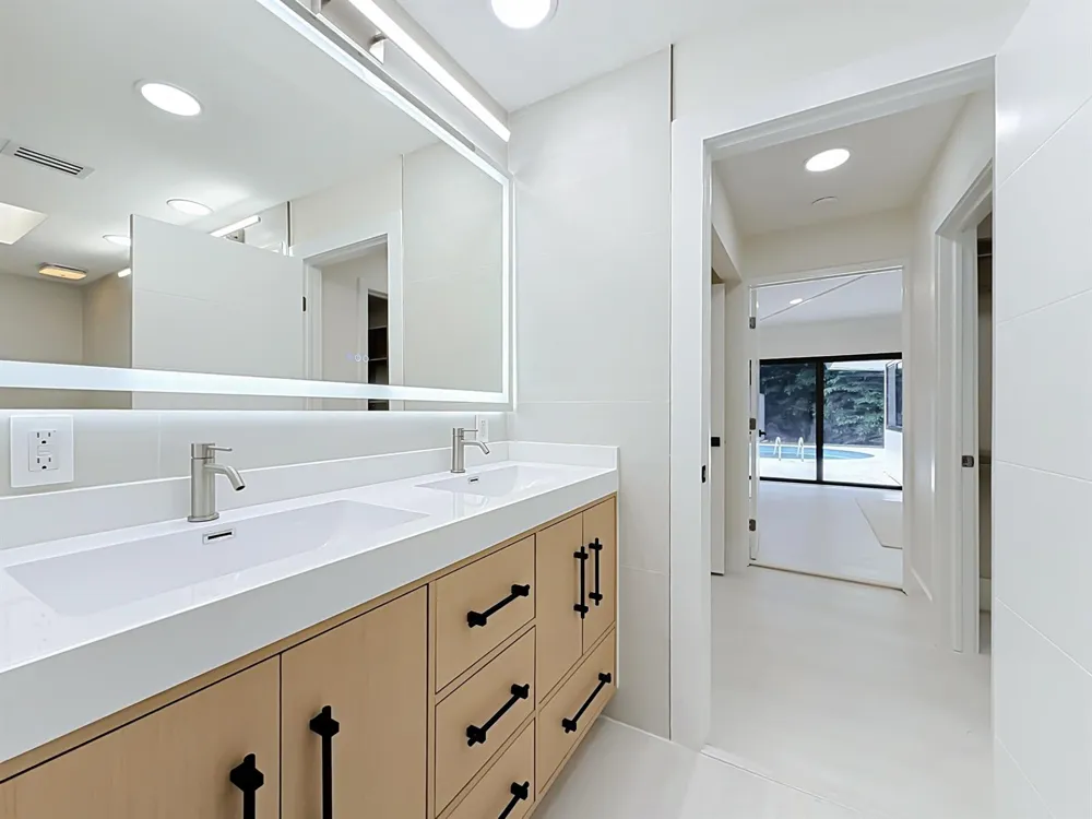 5100 Pineview Circle Delray Beach, FL 33445