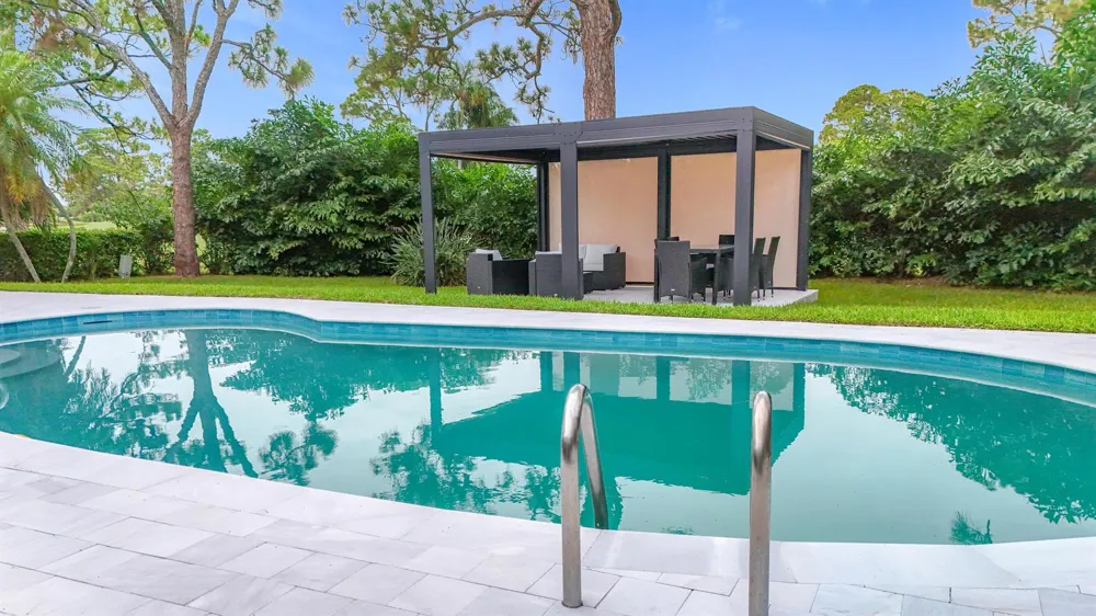 5100 Pineview Circle Delray Beach, FL 33445