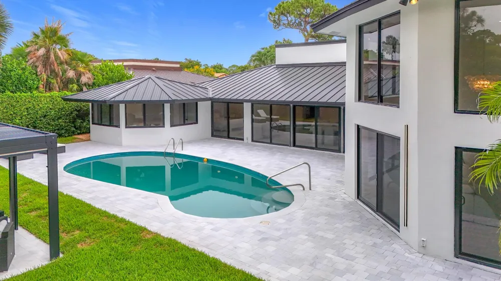 5100 Pineview Circle Delray Beach, FL 33445