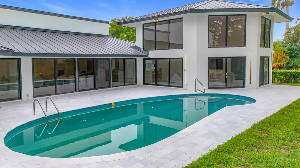 5100 Pineview Circle Delray Beach, FL 33445