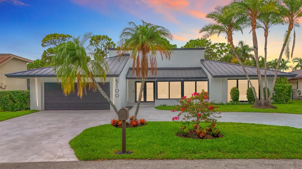 5100 Pineview Circle Delray Beach, FL 33445