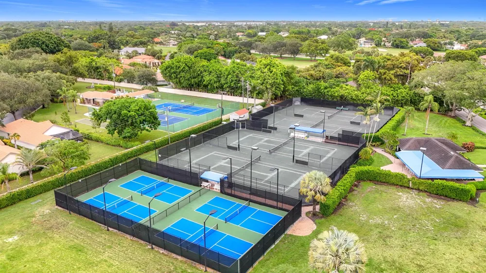 5100 Pineview Circle Delray Beach, FL 33445