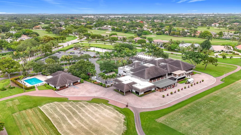 5100 Pineview Circle Delray Beach, FL 33445