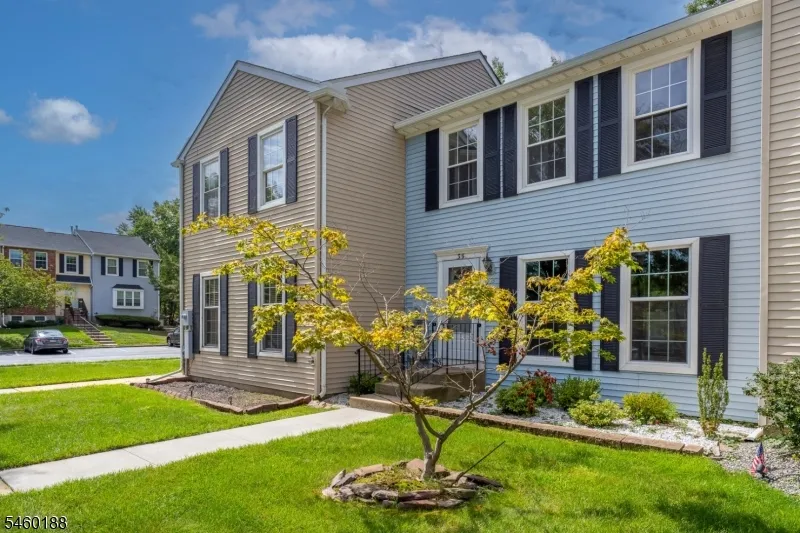 35 Byrnes Ln Sayreville, NJ 08872