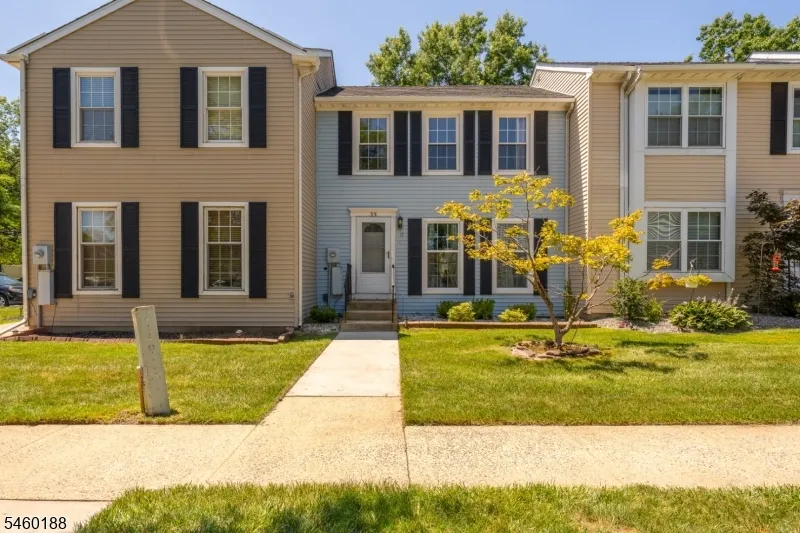35 Byrnes Ln Sayreville, NJ 08872