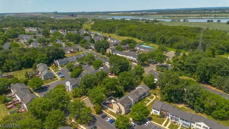 35 Byrnes Ln Sayreville, NJ 08872