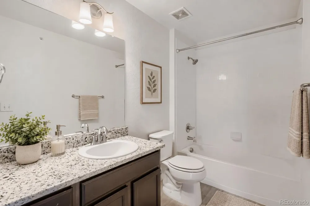 15165 E 16th Place #203 Aurora, CO 80011
