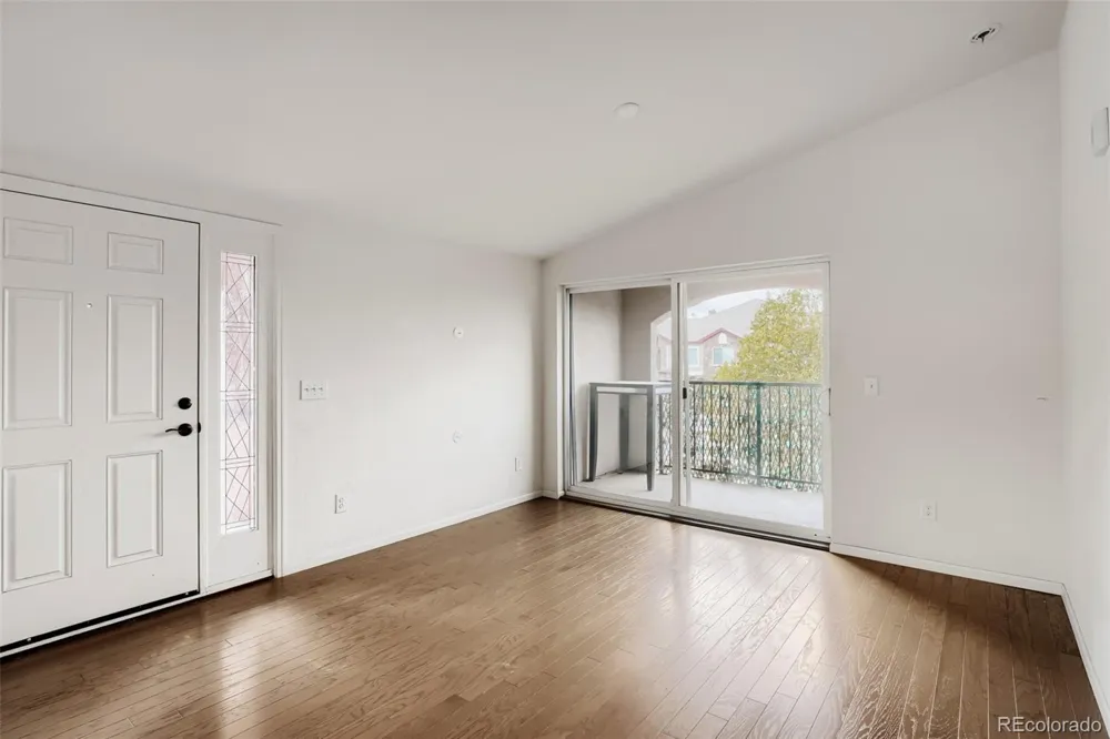 15165 E 16th Place #203 Aurora, CO 80011