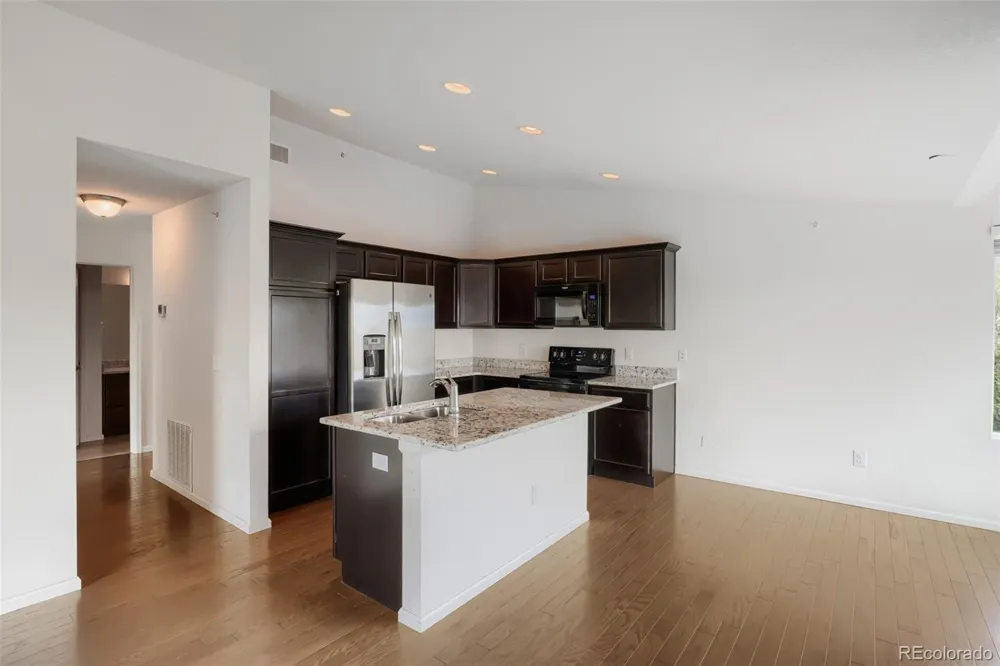 15165 E 16th Place #203 Aurora, CO 80011