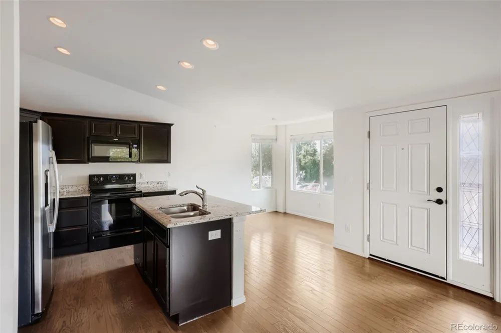 15165 E 16th Place #203 Aurora, CO 80011