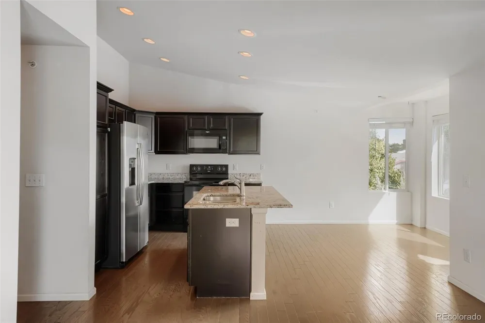 15165 E 16th Place #203 Aurora, CO 80011