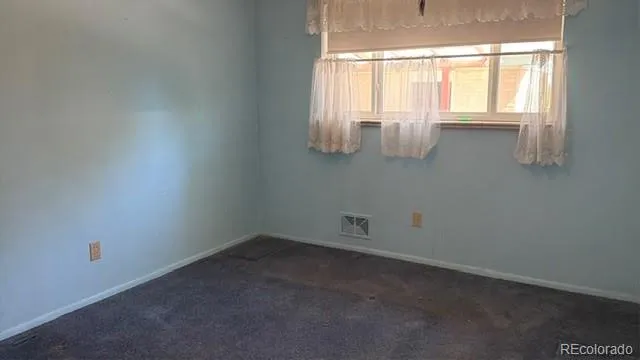 3134 Blackhawk Street Aurora, CO 80011