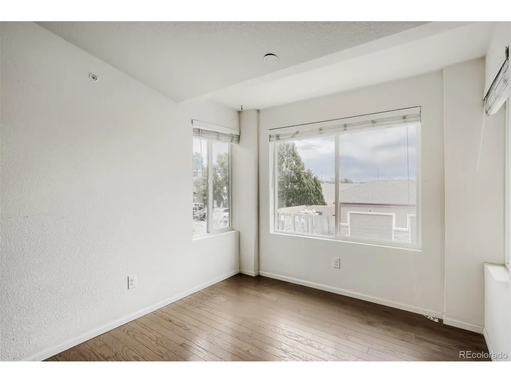 15165 E 16th Place #203 Aurora, CO 80011