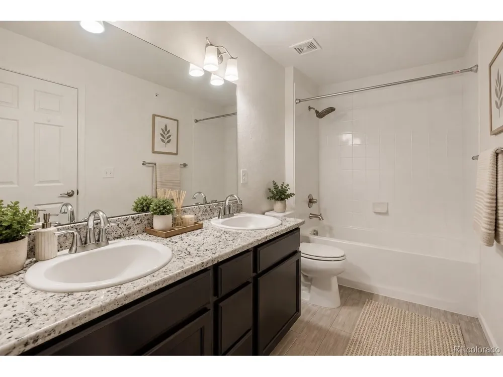15165 E 16th Place #203 Aurora, CO 80011