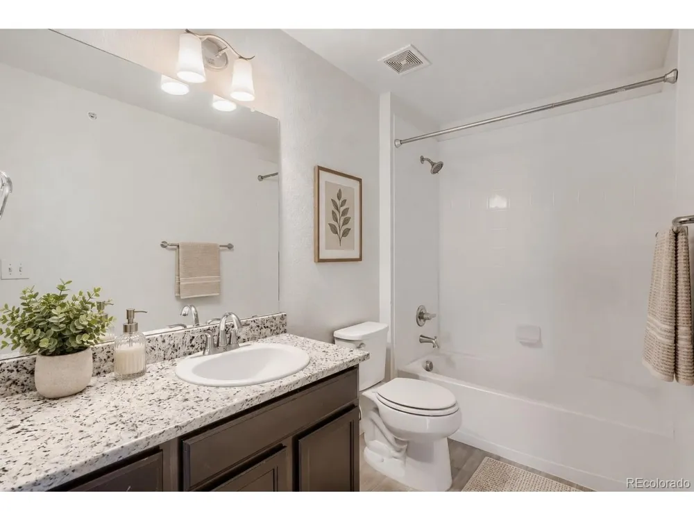 15165 E 16th Place #203 Aurora, CO 80011