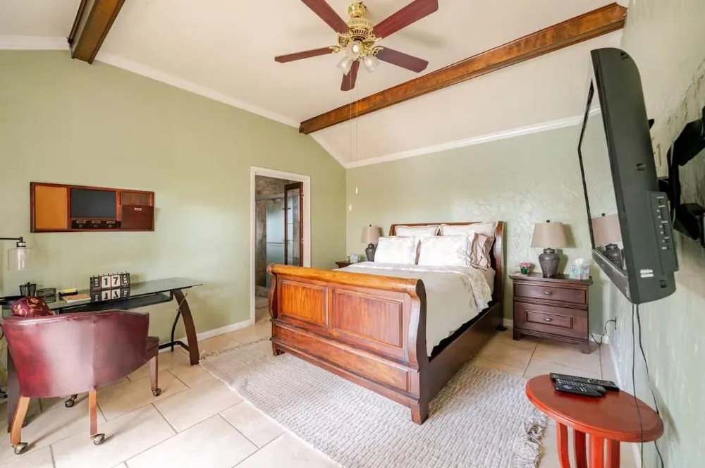 2526 Creekway Circle Missouri City, TX 77459