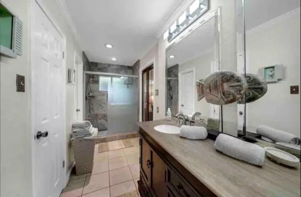 2526 Creekway Circle Missouri City, TX 77459