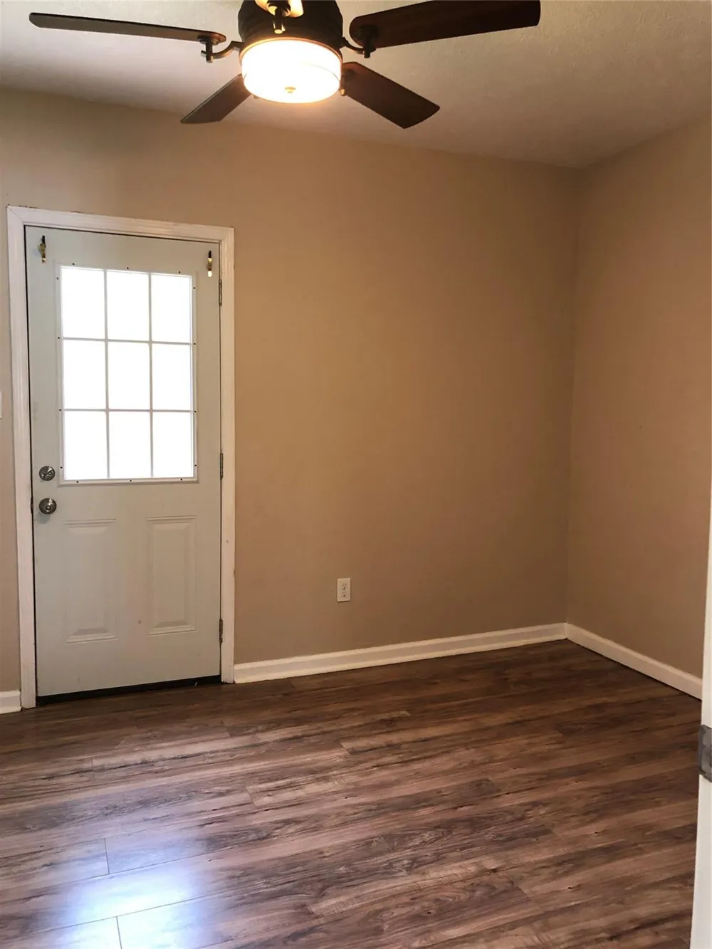 703 Avenue B Freeport, TX 77541